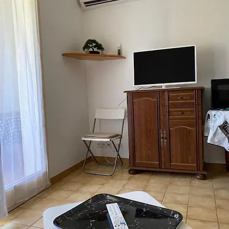 Studio Climatise Avec Parking La Londe-les-Maures Exterior foto