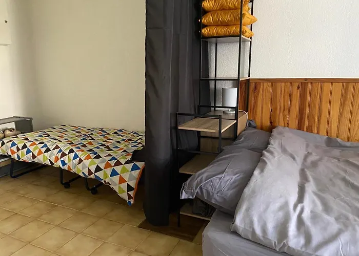 studio climatisé avec parking